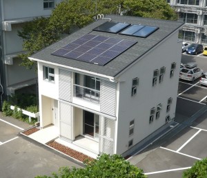 © 2014 The University of Tokyo. Exterior of COMMA House.